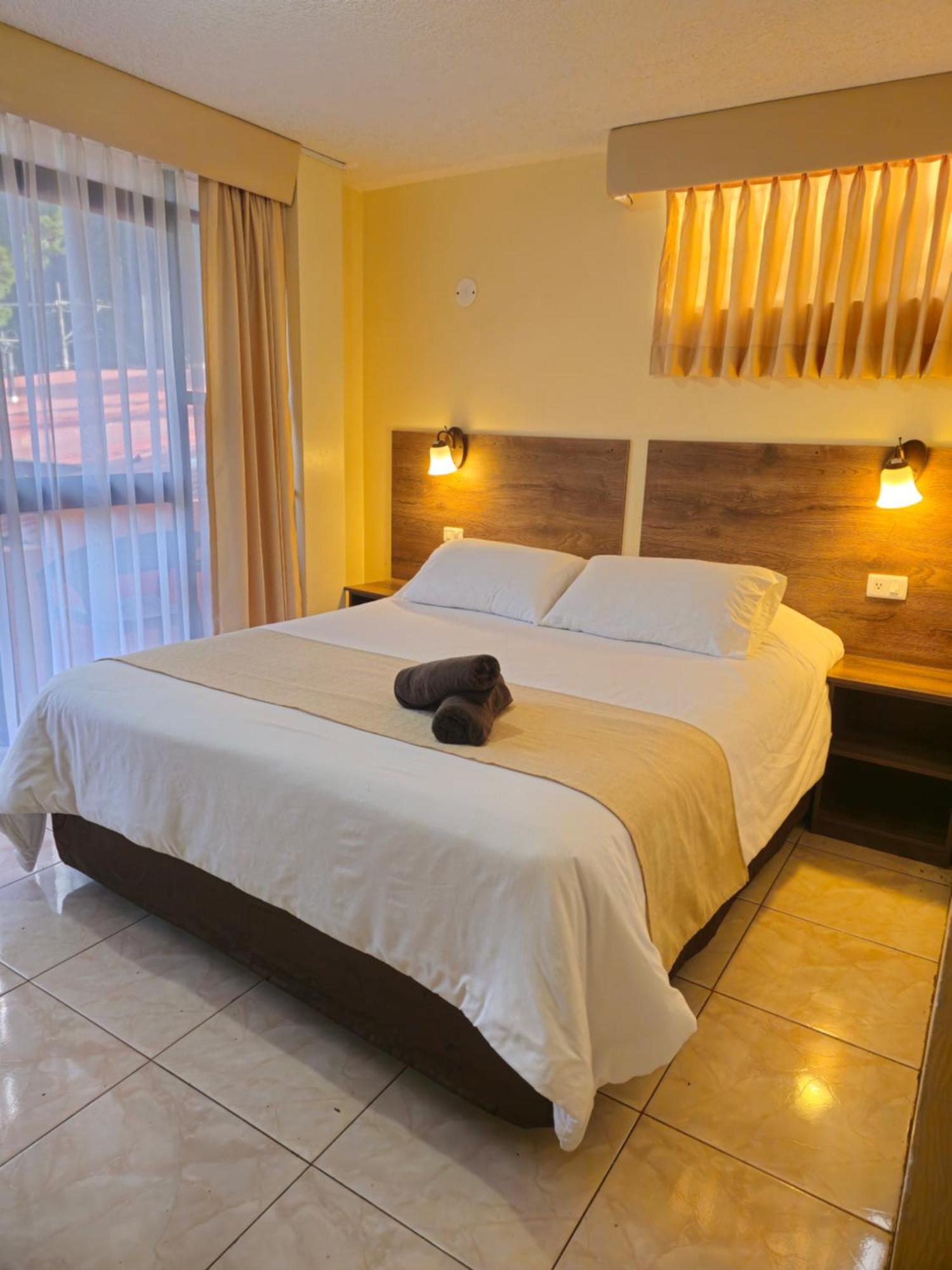 Hotel Tungurahua Baños Buitenkant foto