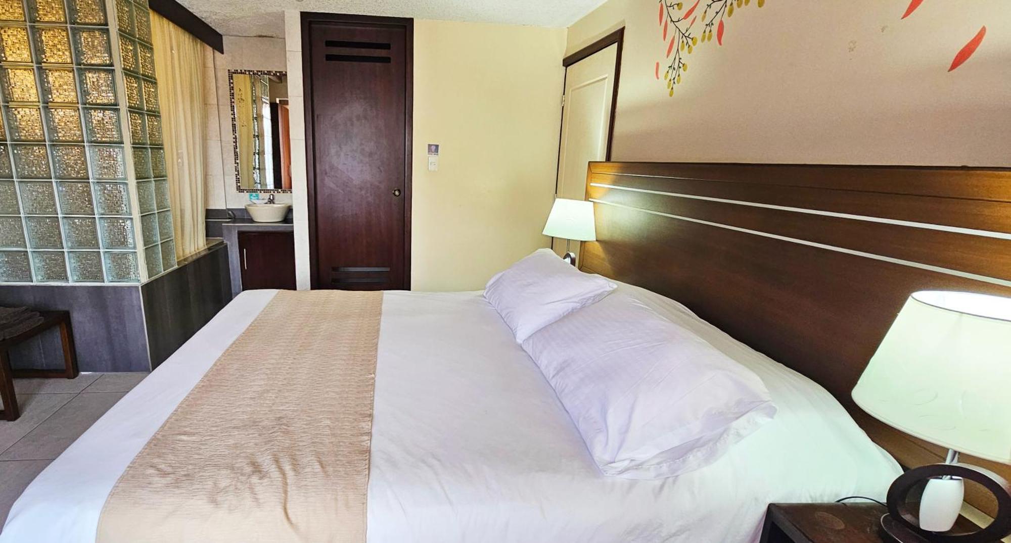 Hotel Tungurahua Baños Buitenkant foto